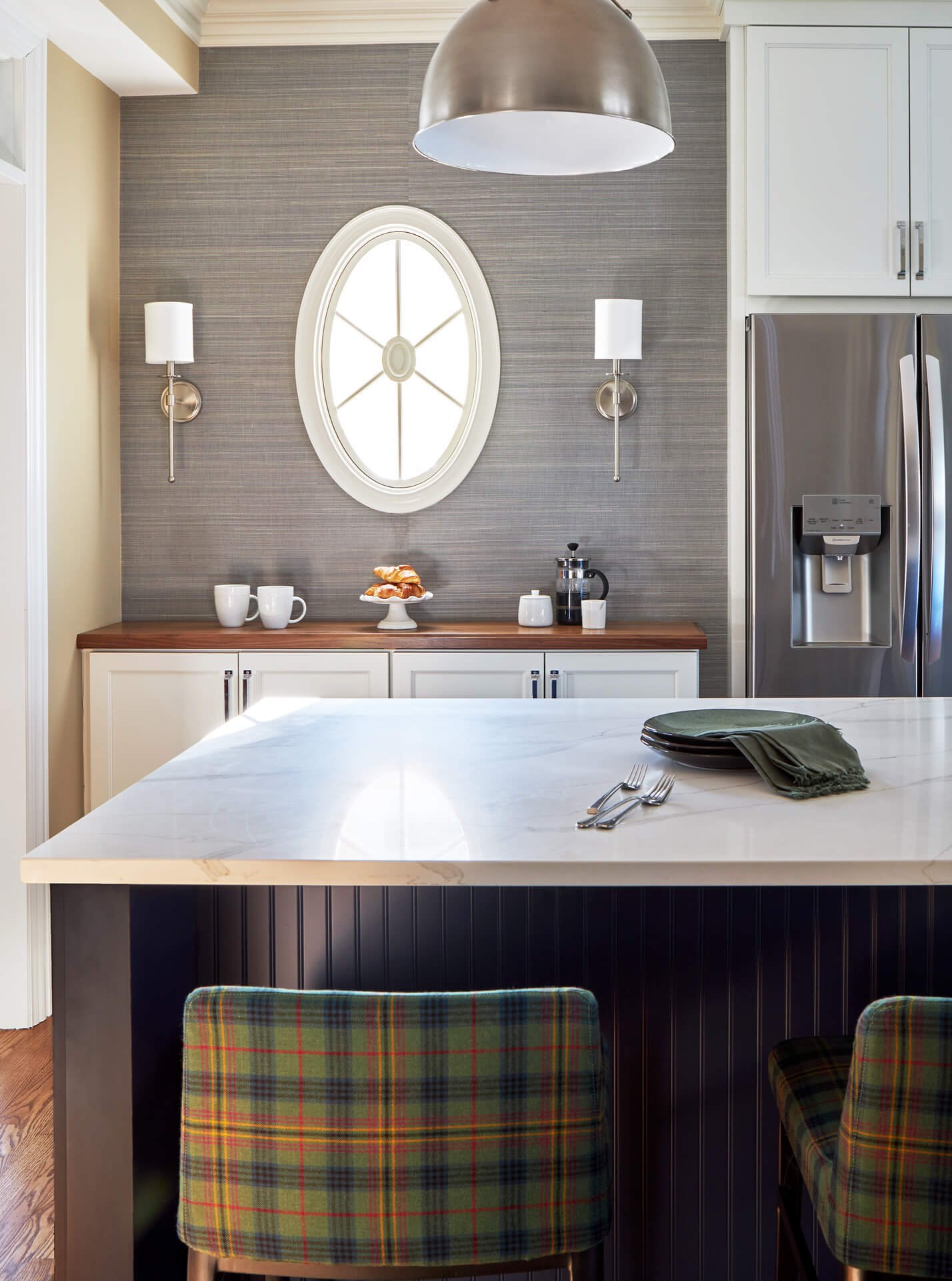sleek kitchen interior design glen ellyn