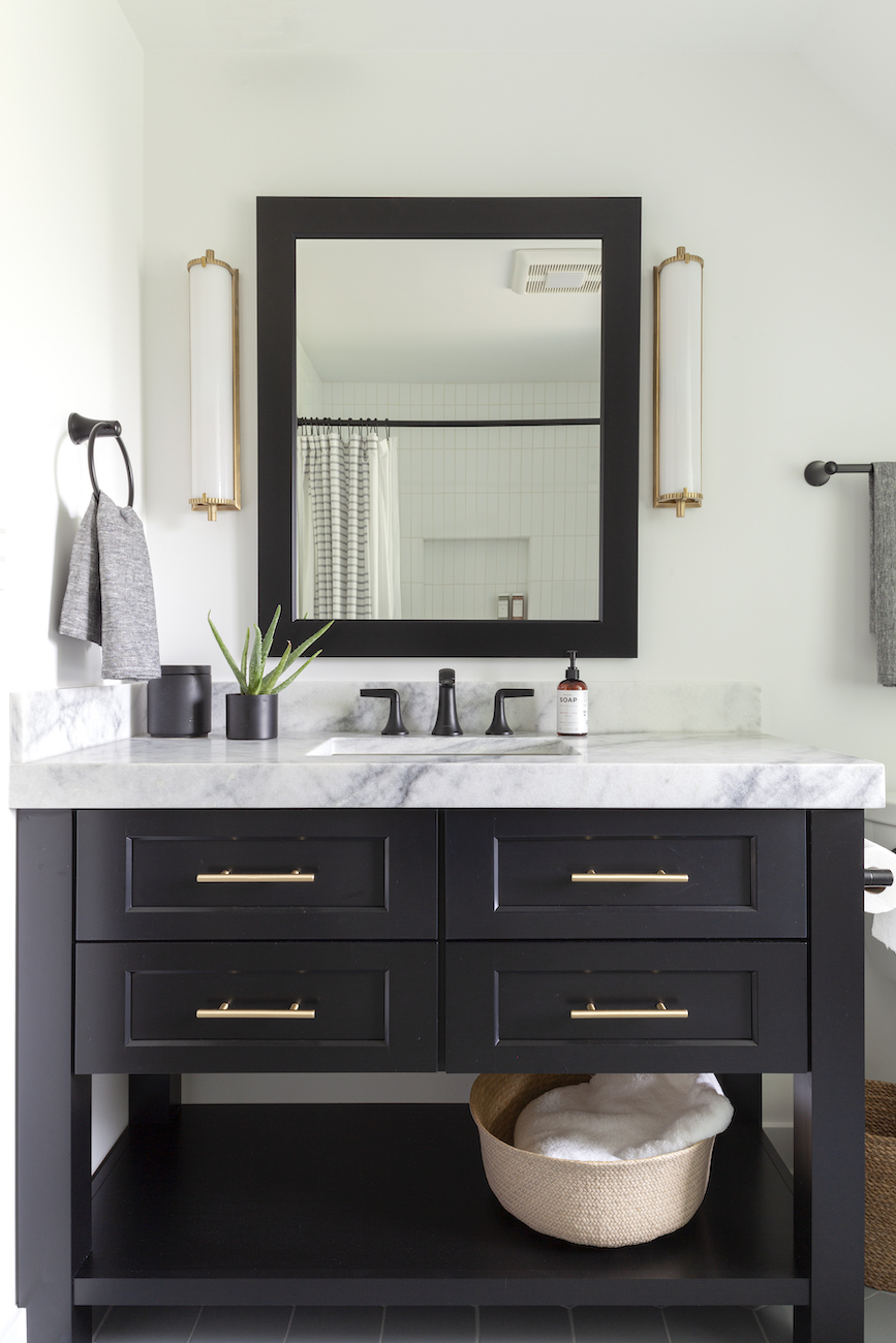 black-vanity-gold-hardware-bathroom-design