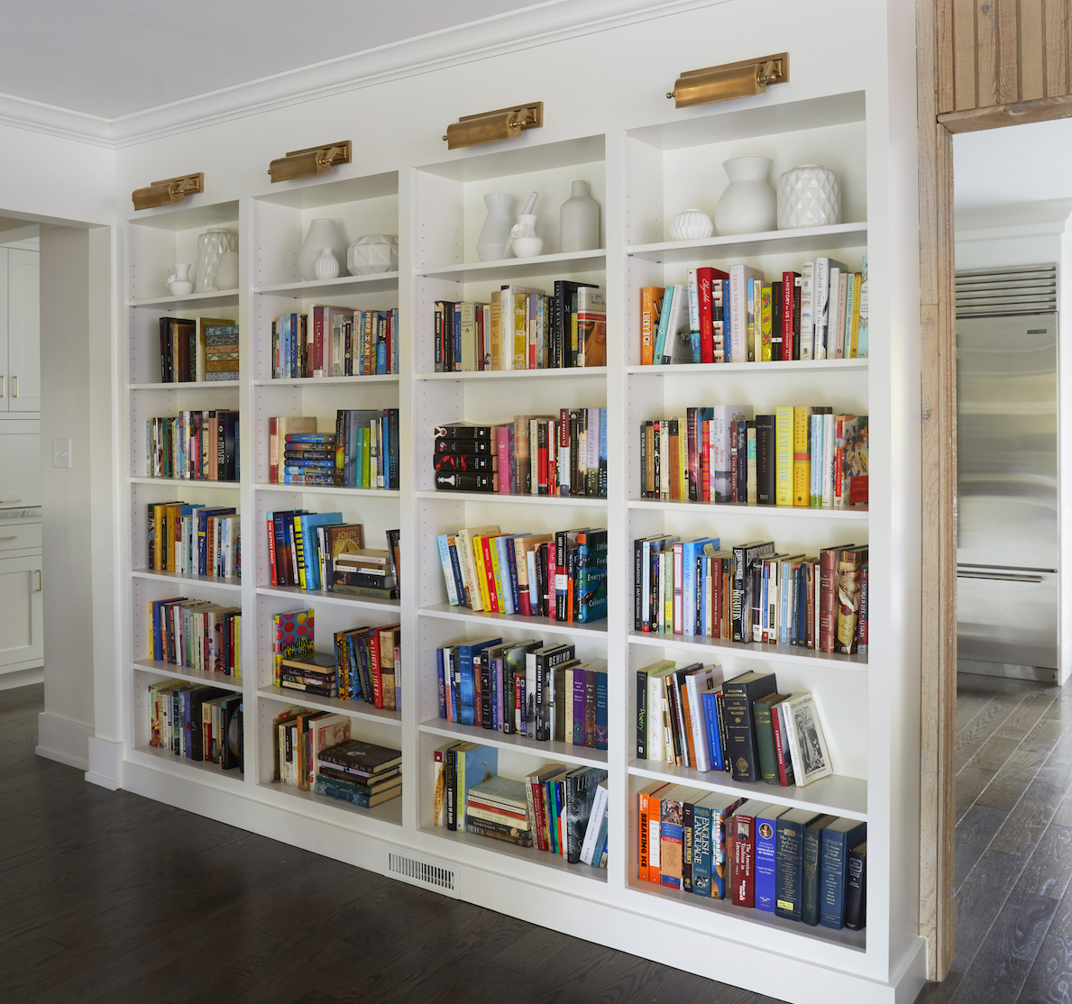 built-in-bookshelves-sconce-lighting