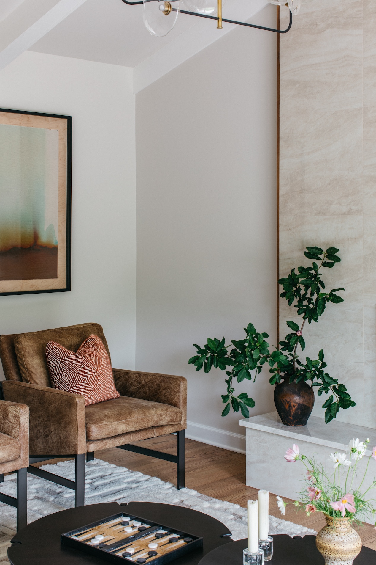 living-room-interior-design-plant-on-fireplace