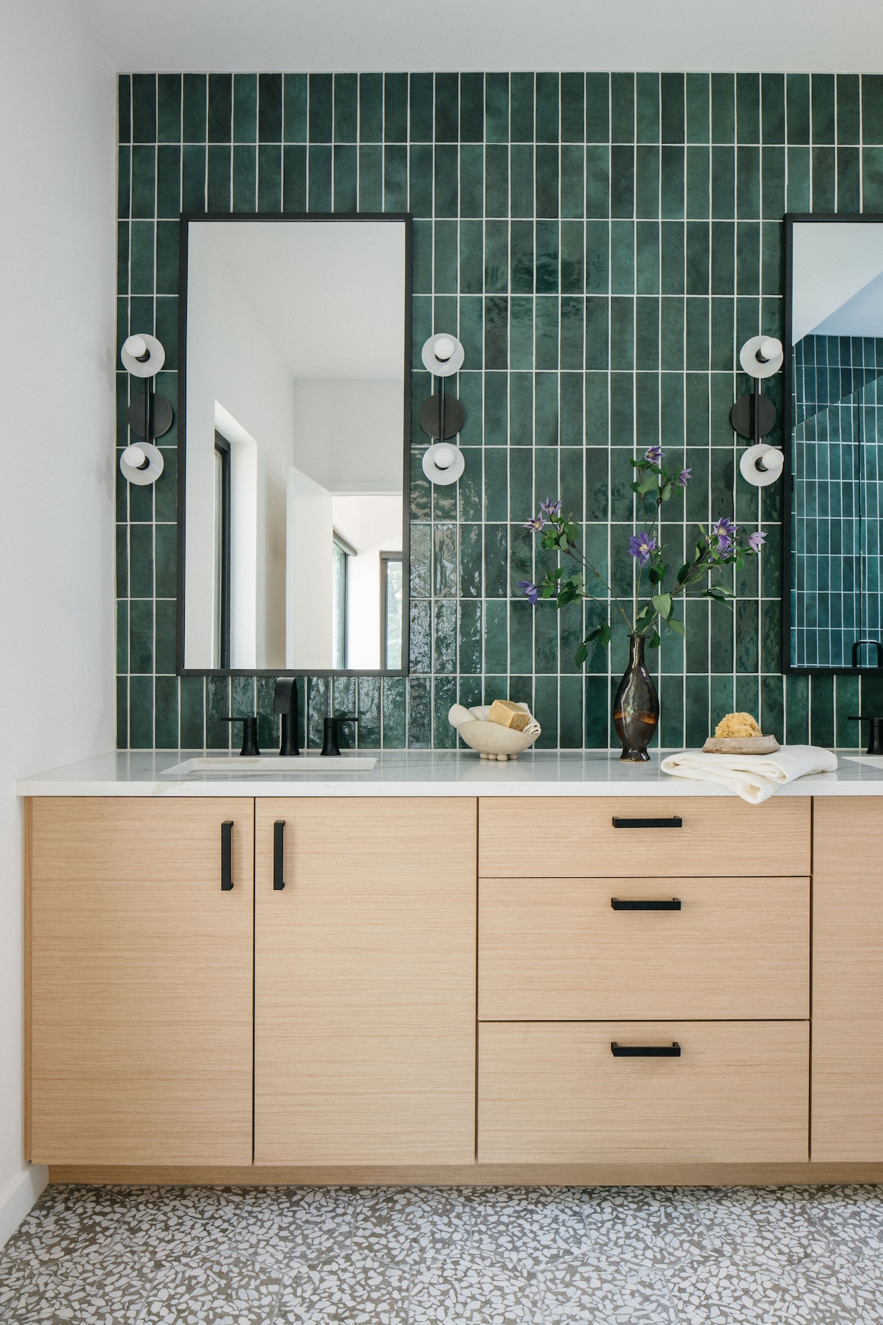 holland-mi-bathroom-interior-design