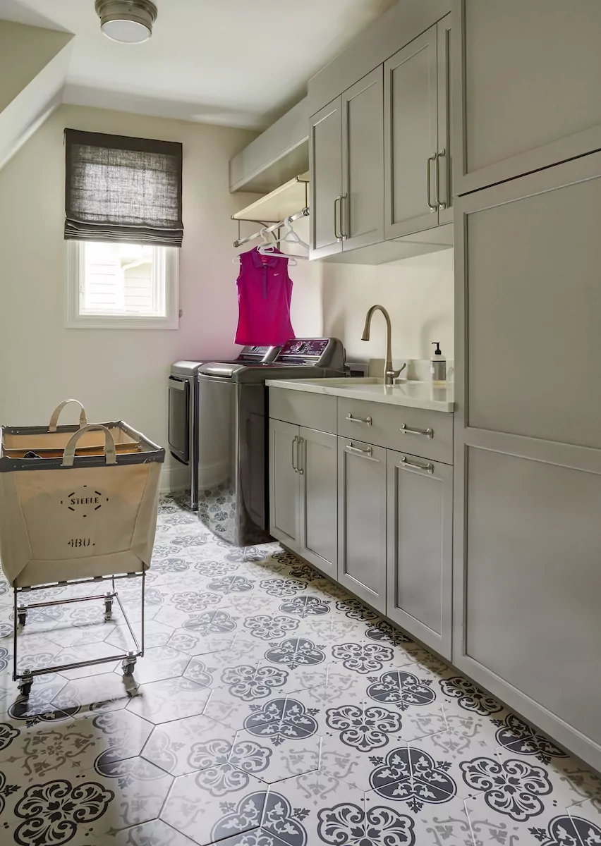 laundry-room-interior-design-tile-flooring