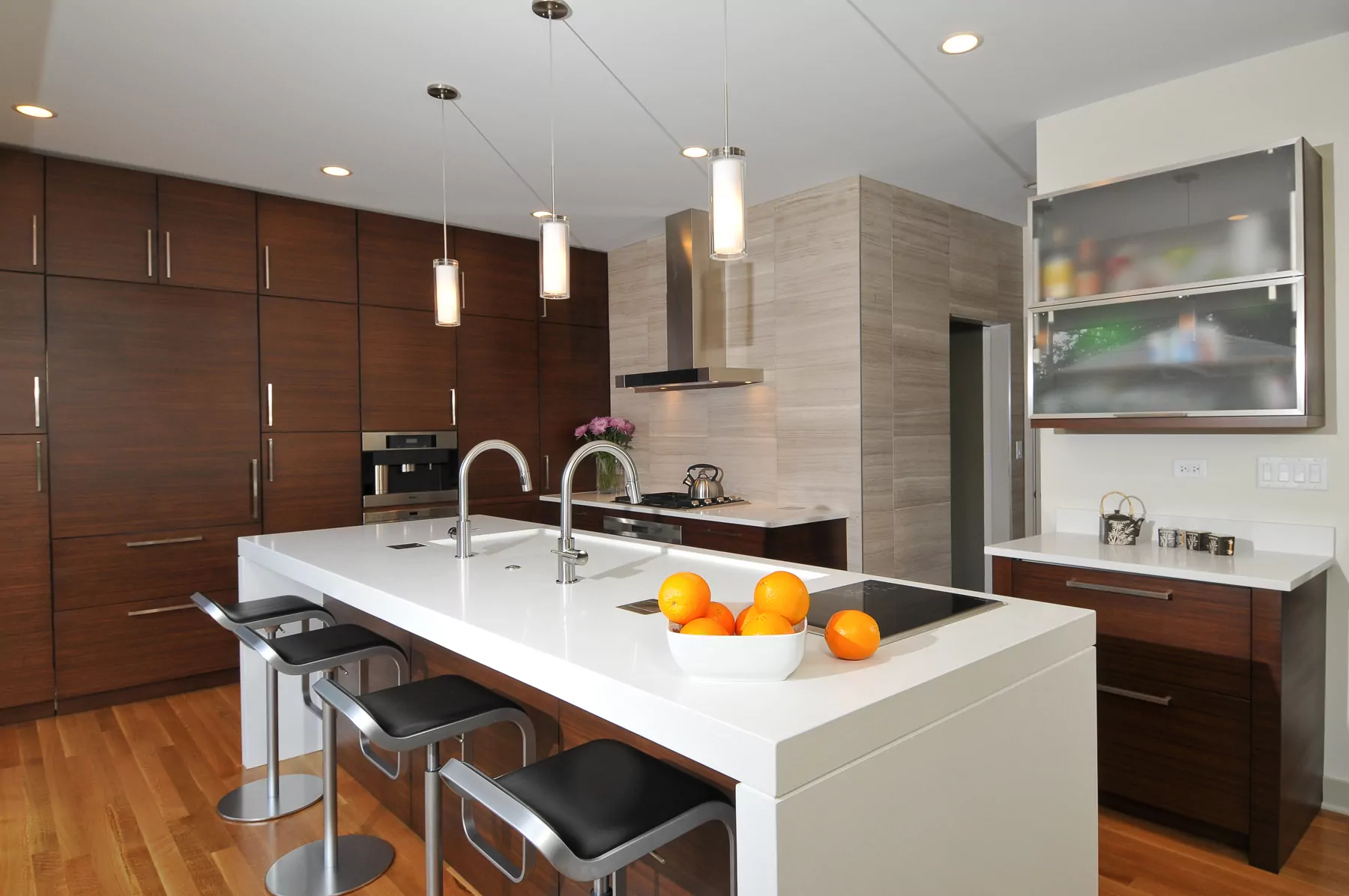 modern-kitchen-white-quartz.jpg