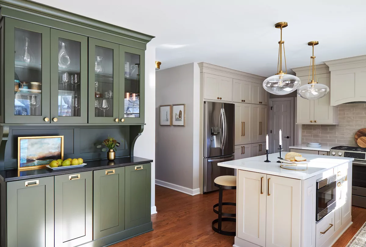 wheaton-il-kitchen-design-beige-cabinetry